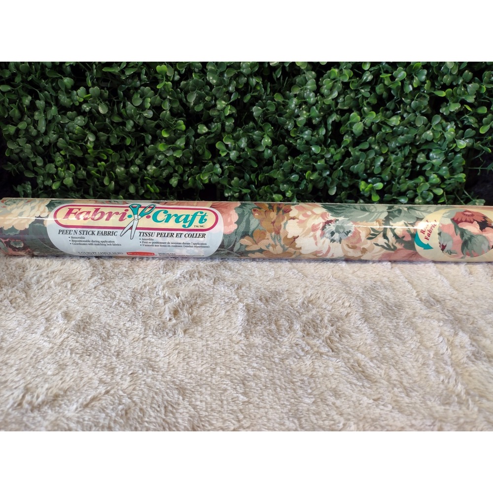 VTG FabriCraft Peel N Stick Fabric Rubbermaid Remembrance Black Floral Cottage‎